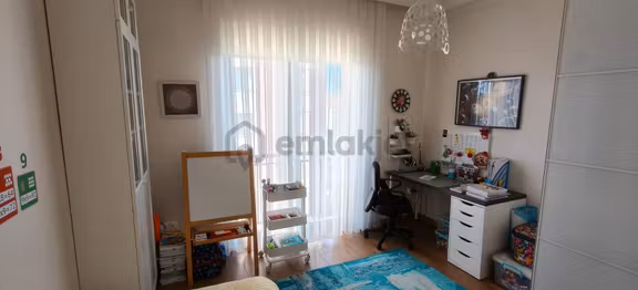 Farilya Rezidans 4+1 200 M2 Güney Doğu Cephe Kiralık Daire 2