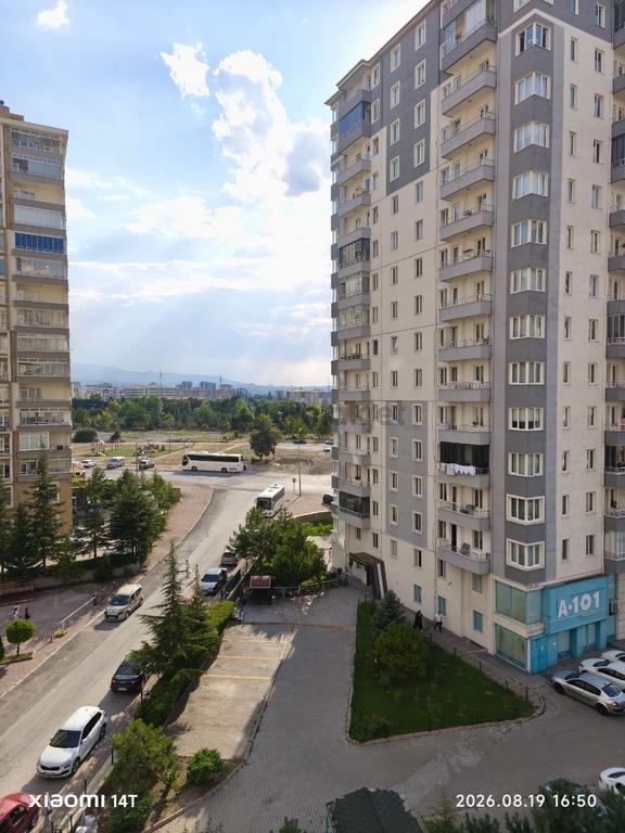 Anka'dan Tarmvay Karşısında Üniversite Yakını 3+1 Kiralık Daire 1