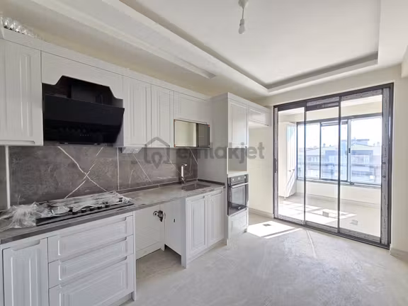 S. Eyyübi Mah. Site İçi 3.5+1 Kiralık Lüks Daire 1