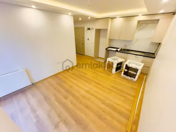 Zaferyapıdan Kiralık Sıfırgirişkat Tranvaydibi 2+1 80m2 Cebecimh 2