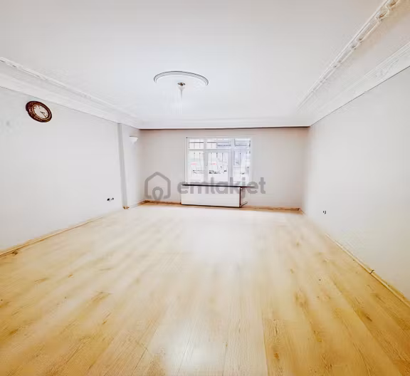 Çınar Mahallesi Devasa Büyüklükte 2+1 100 Metre Kiralık Daire 1