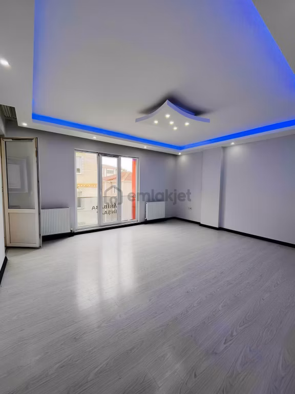 Kiralık Ara Kat 3+1 Ebeveyn Banyolu 1