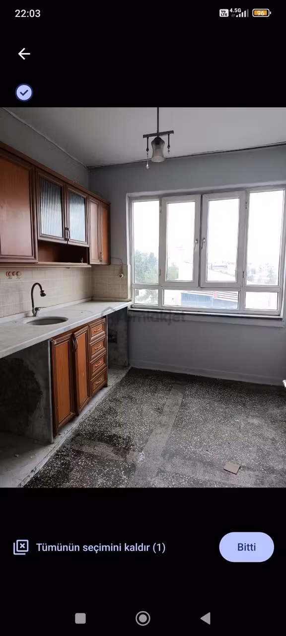 3 Oda Temiz 2 Kat Eski Müze Civarı 1