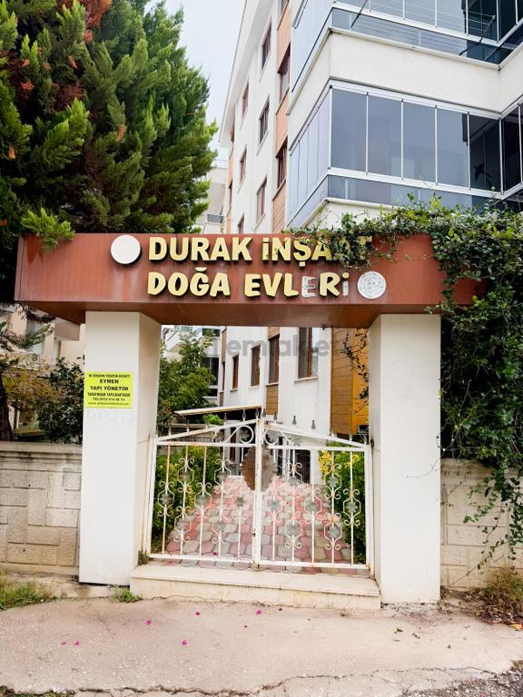 Nesrin'den Çınarcık Merkez De Deposu Olan 2+1 Satılık Daire.. 1