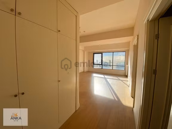 Venezia'da Avm Mnz 90m2 Boş Kiralık 1+1 Daire 2