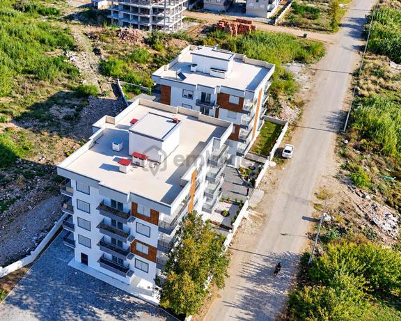 Finike İncirağacı Mevkii Ayrı Mutfak 2+1 Ebeveyn Banyolu Daire 2
