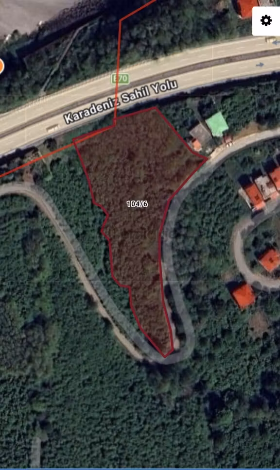 Görele Karaburun Delikli Taş Plaj Karşısı Satılık Arazi 2