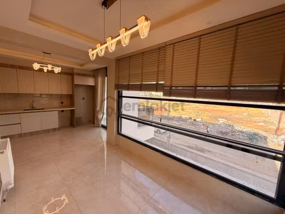 Havaallanı Kavşagında Sıfır 2,5+1 Satılık Daire 1