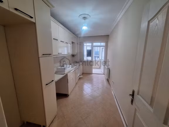 Mehmetoğlu Gayrimenkulden Kıvançta 3+1 Kiralık 1