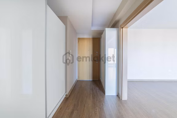 Prestij Modern'de Kiralık 3+1 Kapalı Mutfak Manzaralı 2