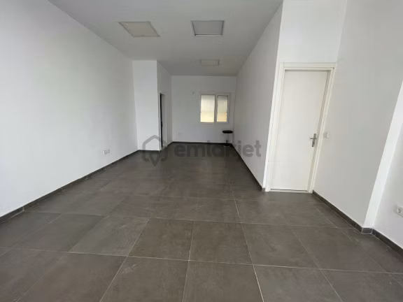 Bayraklı Manavkuyuda Kiralık Dükkan 2
