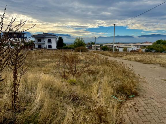 Gülbahçe Mahallesi Satılık Villa İmarlı Köşe Parsel Arsa 2