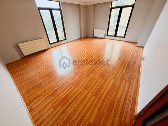 Deluxe 26 ' Dan Nezih Sitede Havuzlu Güvenlikli 3+1 135 M2 Daire 2