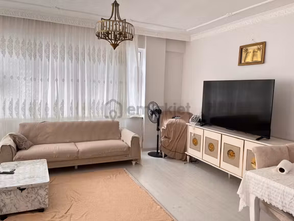 Çiftlik Mahallesinde İci Temiz Satılık Daire 1
