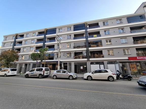 Reşatbey Zeytinliova Yolu Fahri Sertel Emlaktan Kiralık Dükkan 2