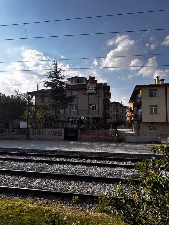 Sahibinden Acil Satılık.3.5 Katlı Komple Bina 2