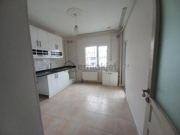 Adana Seyhan İsmetpaşa Mahallesi Kıyıboyu Tokilerde Kiralık 2+1 Boş Daire 1