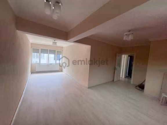 Turpa'dan Sarnıç'ta 3+1 Geniş Arakat Kiralık Daire 1