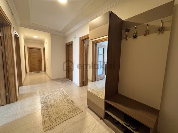 Trabzon Yomra Merkezde 3+1 Satılık Daire 1