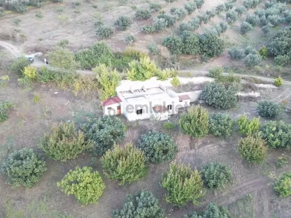 Selçukgazi 7.030 M² Evli Ve Su Kuyulu Fırsat Satılık Tarla 2