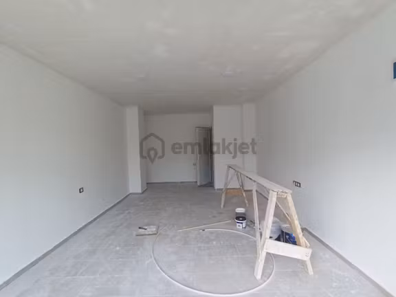 Diclekent Bulvarı Civarı Sıfır 32 M2 Köşe İşlek Konumda Kiralık Dükkan 2