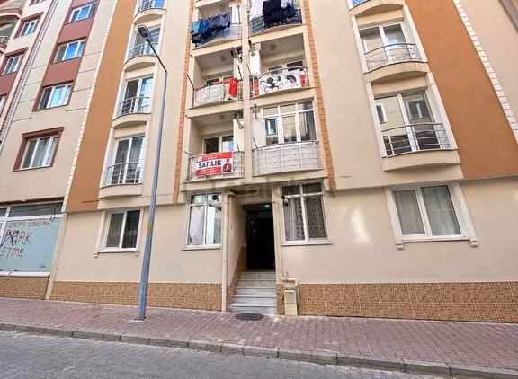 Molla Team'dan Reşadiye Mahallesinde Eşyalı 2+1 Satılık Daire 1