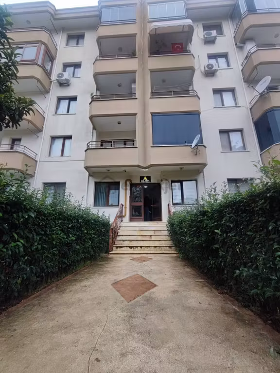 Adnan Menderes Mh. Siteiçi Kiralık Daire 1