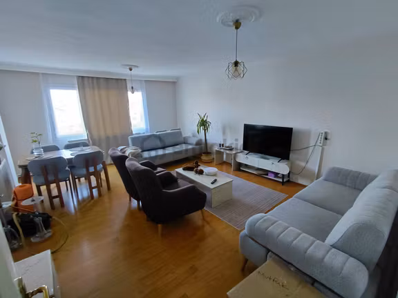 Demirköprü İzban Yakını 3+1 Doğalgazlı Bakımlı Daire 1