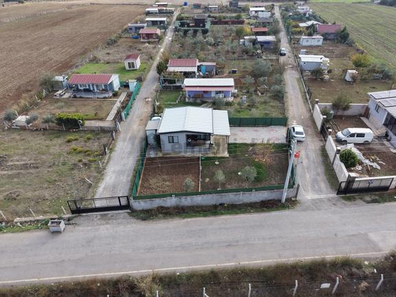 Q'zenden Köye Ve Menderese 5 Dk Mesafe 2+1 Evi Olan 500 M2 Bahçe 1