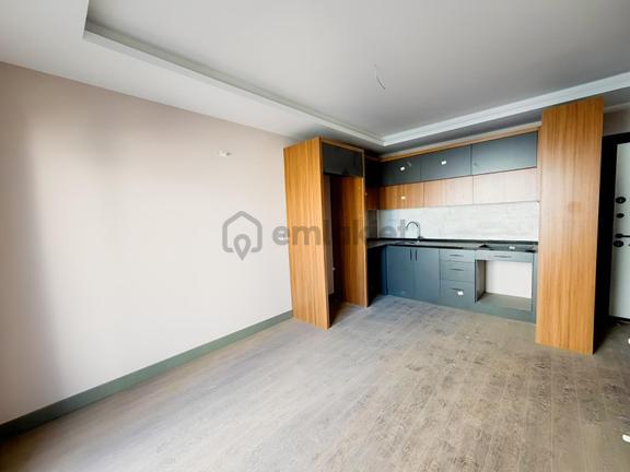Remax Palm'den Erdemli Kocahasanlı Mah.'de Satılık 1+1 Daire 2