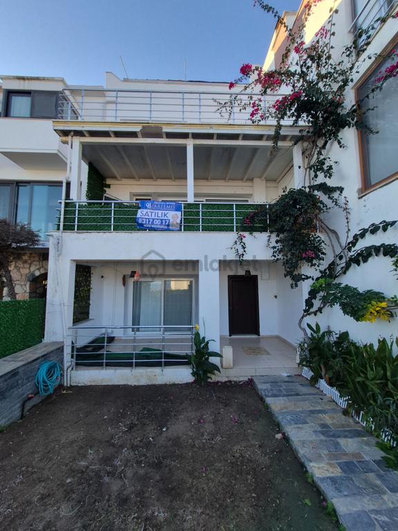 Bodrum Gündoğan Plajlı Deniz Manzaralı Kira Getirili Villa 1