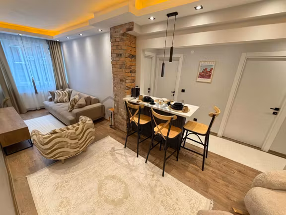 Tuncay'dan Cadde Üzeri Trump Towers'a 10dk Full Lüks Eşyalı 2+1 1