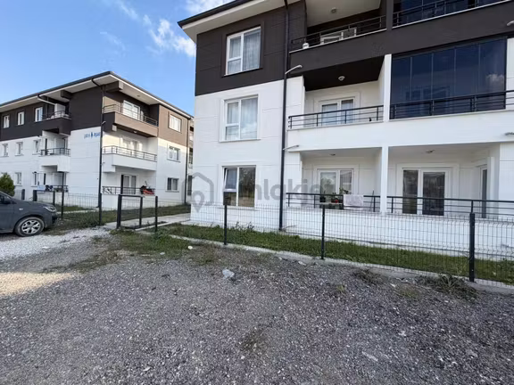 Arifiye 2+1 Kiralık Daire Yerden Isıtma Site İçi 2