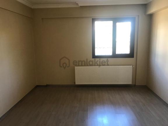 Menderes Kemalpaşa Mah.’de 3+1 Daire Merkez Konum 2