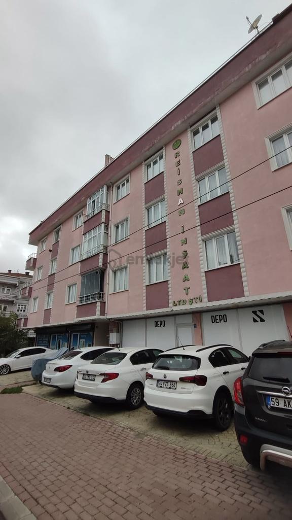Re/max Land'den 2+1 Temiz Merkezi Konumda Daire 1