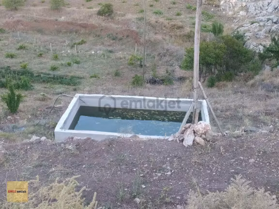 Enes Emlaktan Morcali Köyünde Satılık ,ev Ve Havuzu Olan Fırsat Bahçe... 2