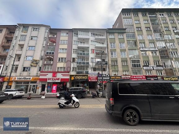 Turyap Sivas'tan İstasyon Caddesinde Kiralık 2+1 Daire 1