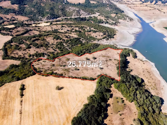 Çanakkale Biga Bezirganlar Gölet Manzaralı 25775m2 Satılık Tarla 2