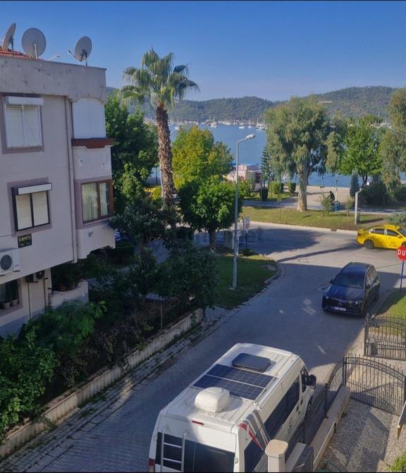 Stop’tan Tuzla Kordon’da Full Eşyalı Satılık 4+1 Çatı Dubleksi 2