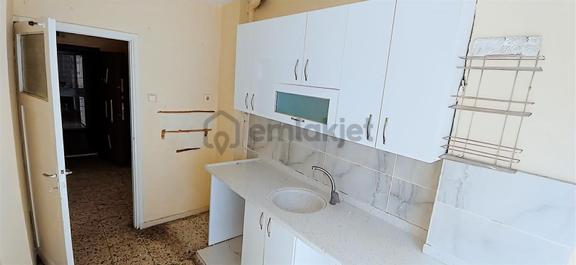Şehrin Kalbinde Reşatbey Mah. De K.mutfak 3+1 Satılık Daire 2