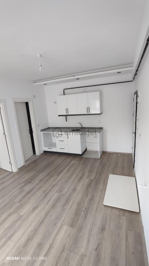 Gültepe Gelincik Caddesi'nde 1+1 Boş Caddeye Yakın Kiralik Daire 2