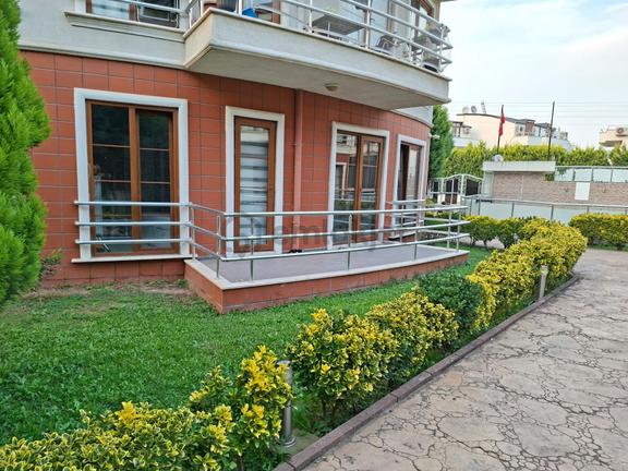 Kartepe Dumlupınar'da Havuzlu Sitede Kiralık Eşyalı 2+1 1