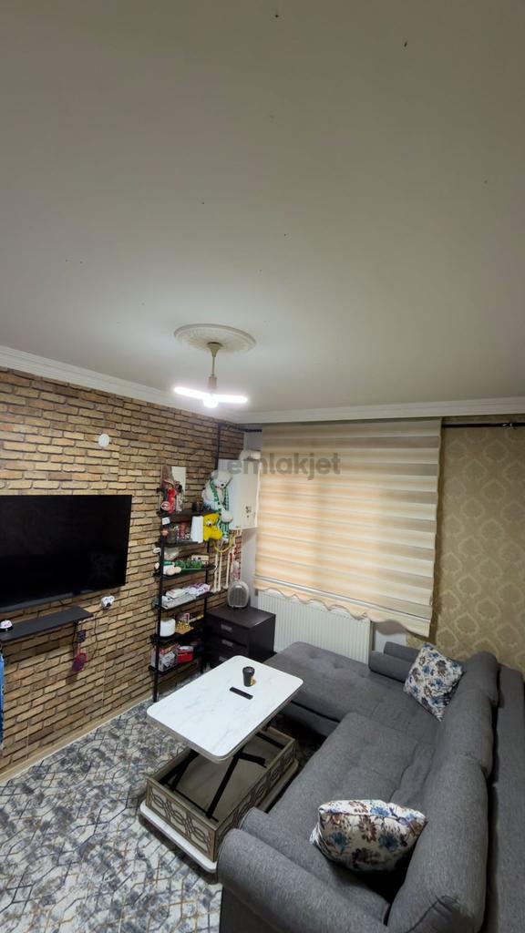 Kütahya Meydan Mahallesi’nde Satılık Eşyalı 1+1 Daire 1