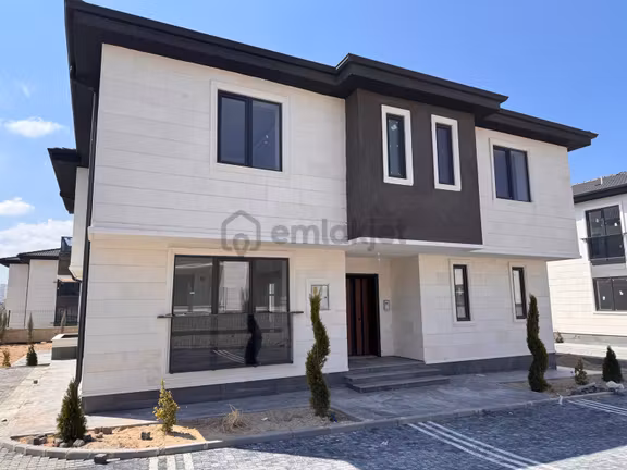 Şanlıbaba Emlak'tan Avanos Seçkin Sitede Ultra Lüks Sıfır Villa 2