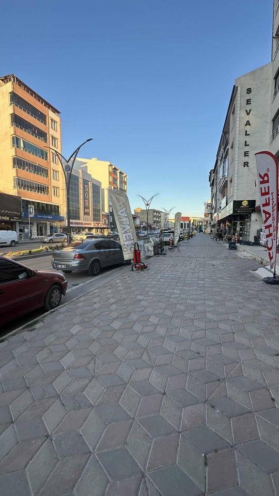 Kaymakamlık Yanı Satılık İşyeri 2