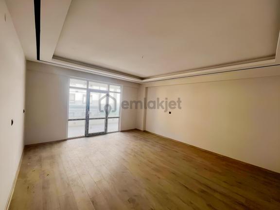 Nakipoğlu Mahallesi Ara Kat 3+1 Satılık Daire 2