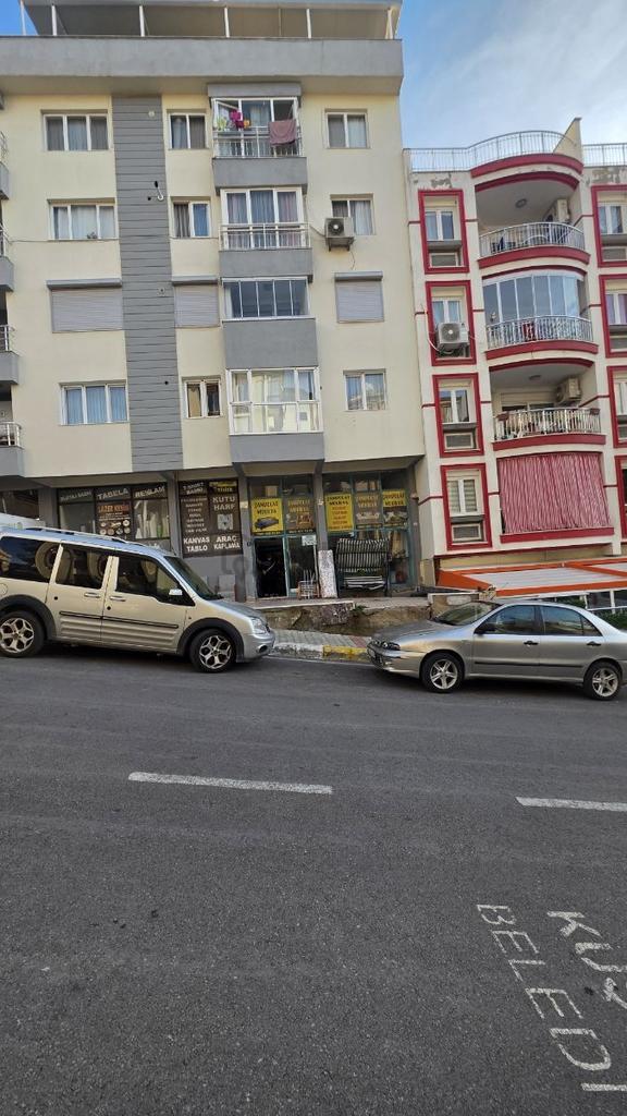 Kuşadası Merkezde Satılık Dükkan Egemed Hastanesi Yanı 1
