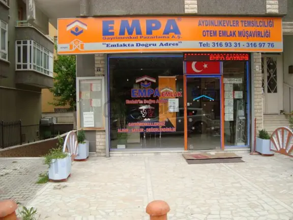 Her İş Yapmaya Elverişli Toplanmada 180 M2 Kulanım Alanlı Bodrumlu Dükkan 2
