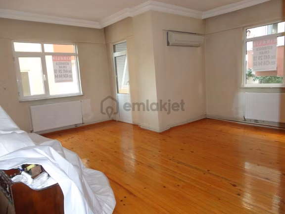 Maltepe Kiralık Daire Ulaşıma Yakın Siteiçinde Asansörlü Arakat 1