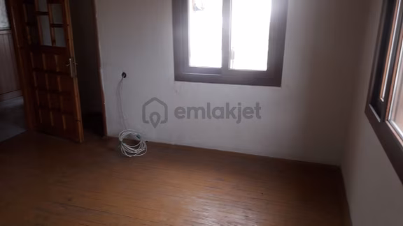 Karabağlar Yunus Emre Mh 1+1 75 M2 Teraslı Kiralık Daire 1